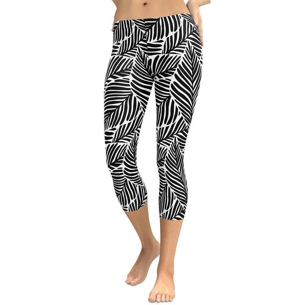 Black & White Leaves Capris