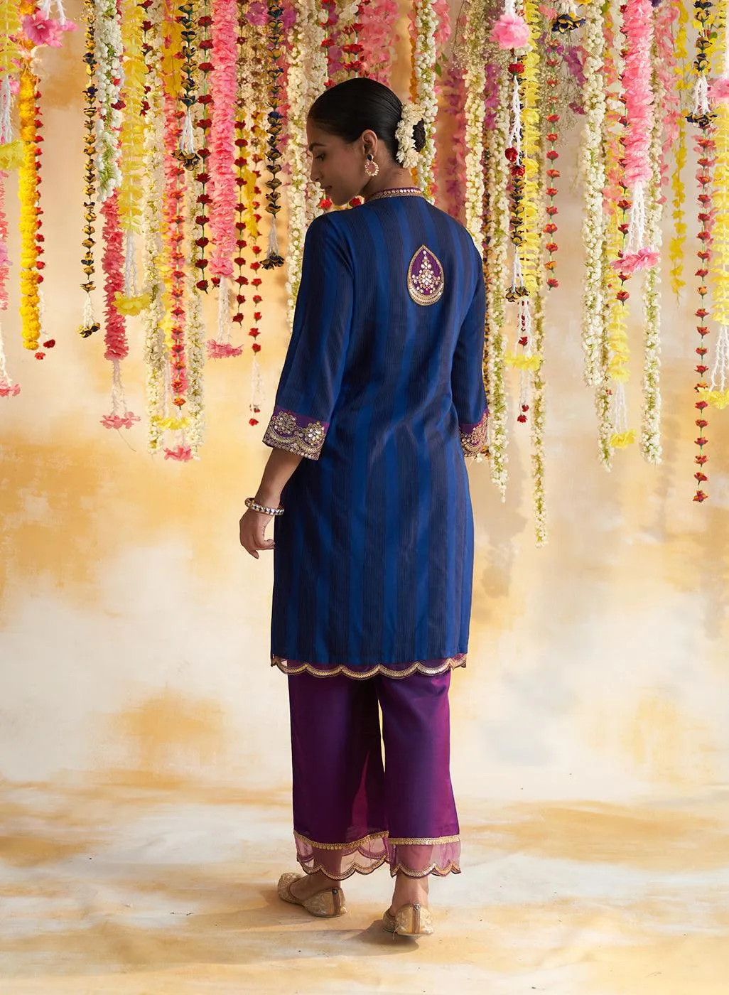 Blue Solid Kurta Set With Embroidery