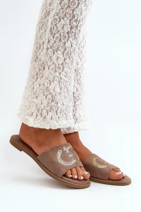 Fashion-Forward Comfortable & Chic Flip-Flops