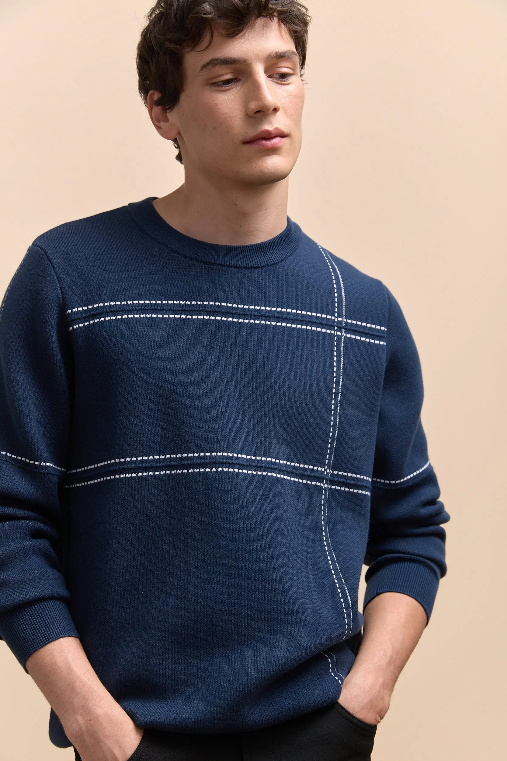 Graphic pattern crew neck sweater