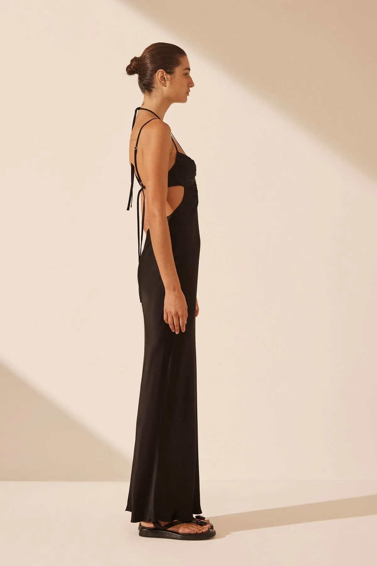 LYDIE CUT OUT OPEN BACK MAXI DRESS - BLACK