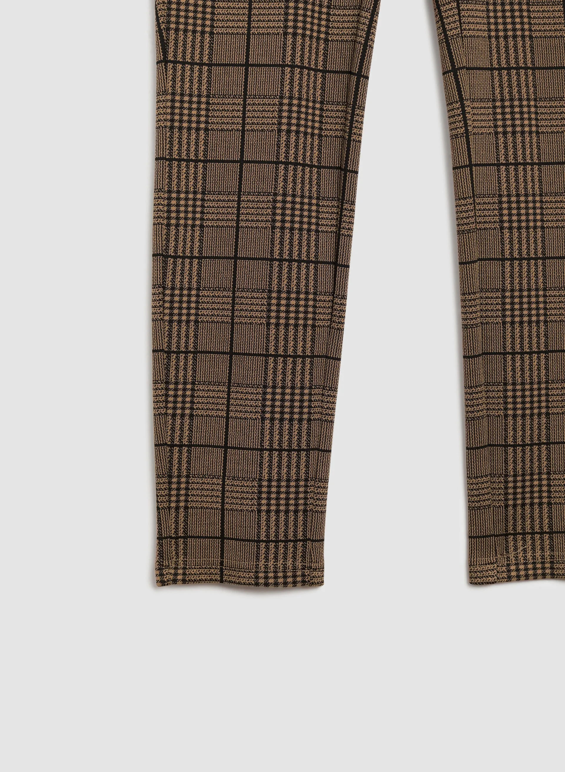 Plaid Motif Pull-On Pants