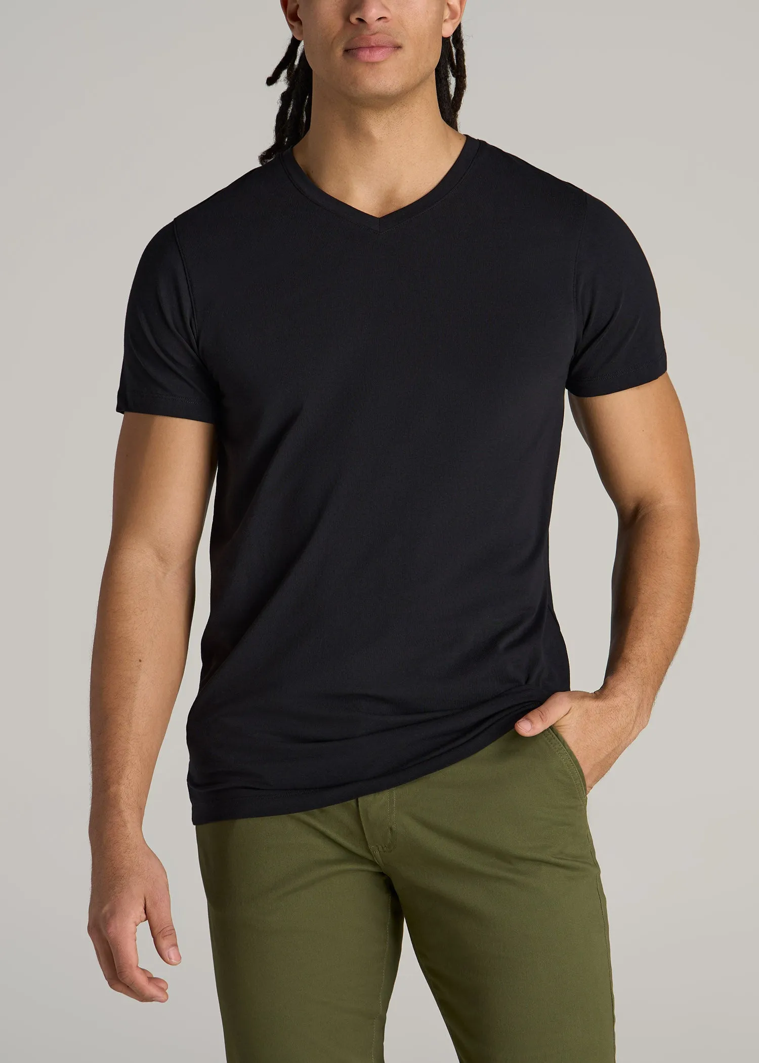 The Essential MODERN-FIT V-Neck Tee for Tall Men in Black