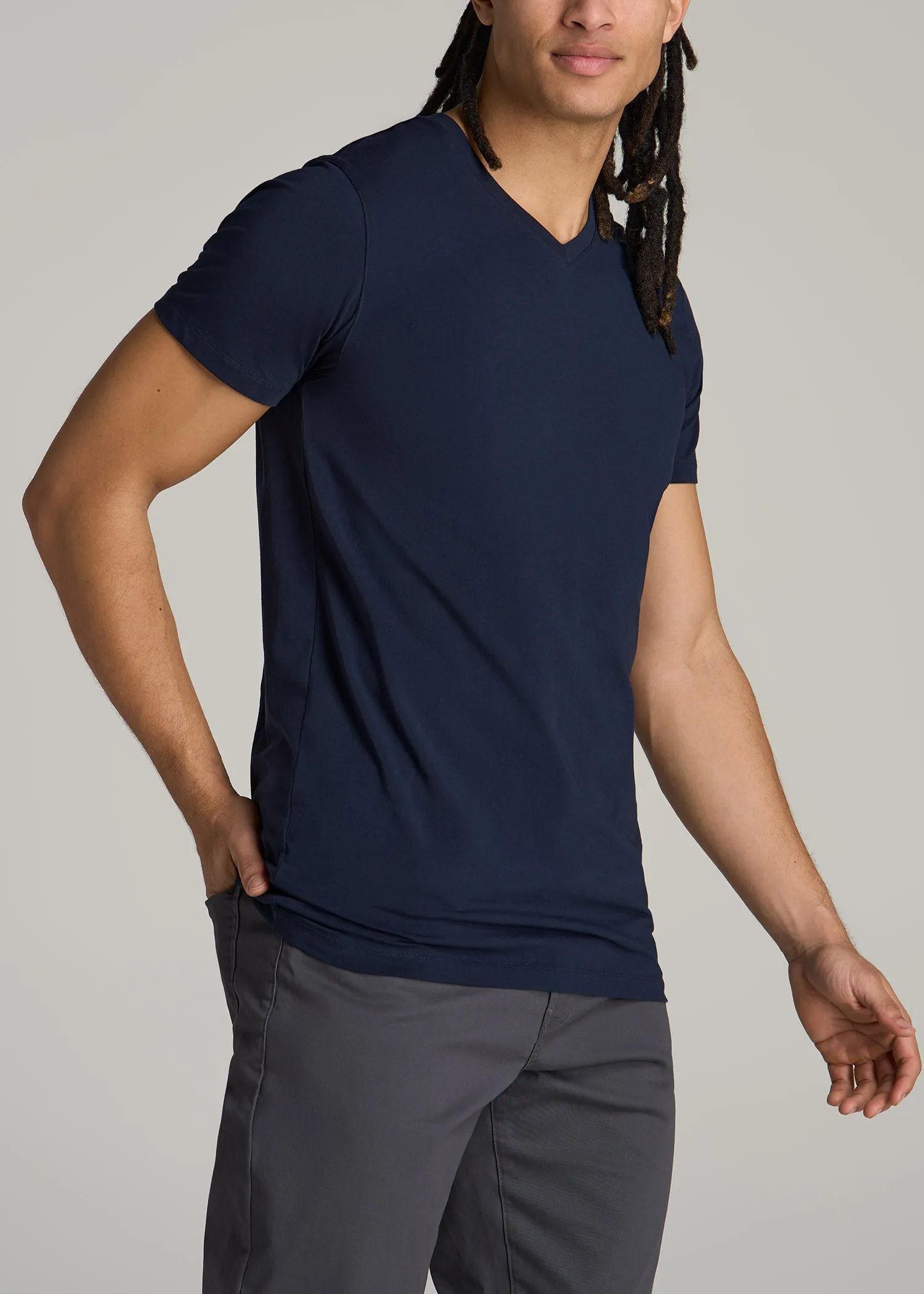 The Essential MODERN-FIT V-Neck Tee for Tall Men in True Navy