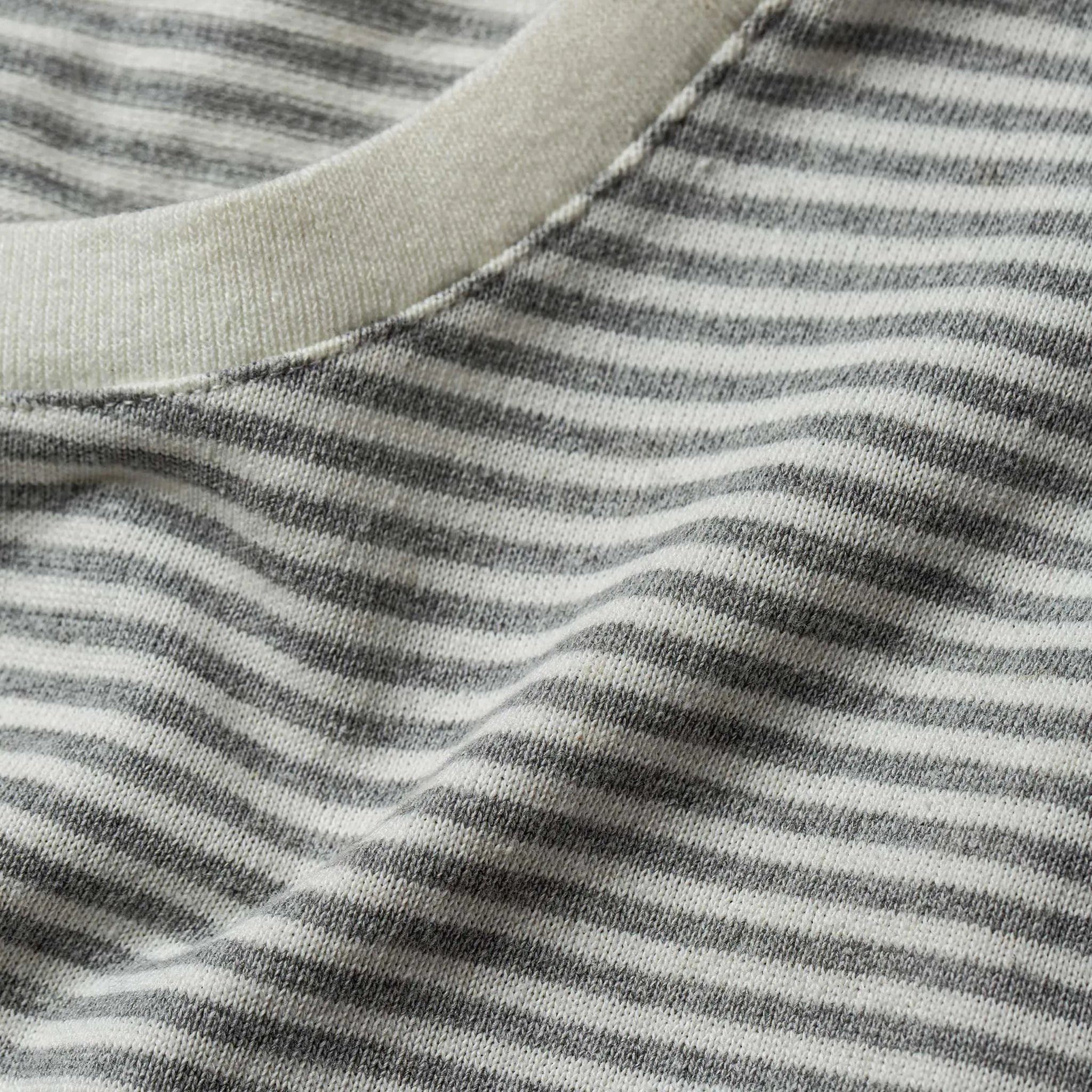 The Fourtillfour Heavy Bag Tee in Ash Stripe