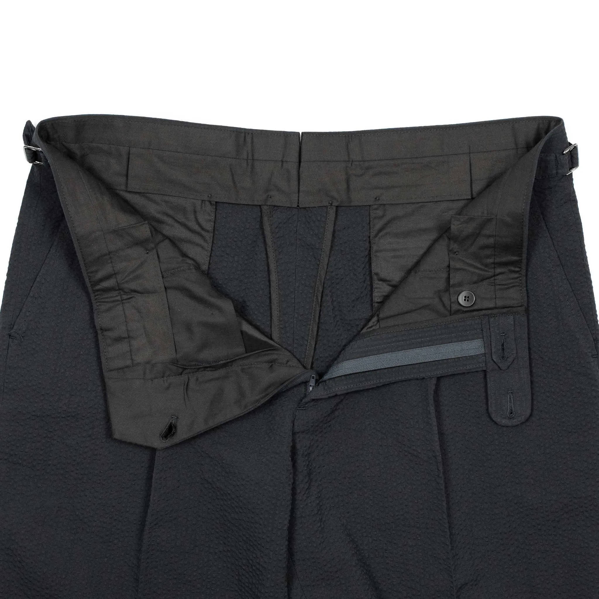 x Sartoria Carrara: pleated trousers in black seersucker (separates)